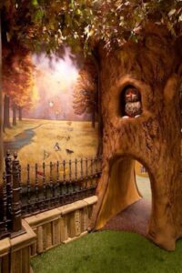 albero all'interno della biblioteca di Brentwood