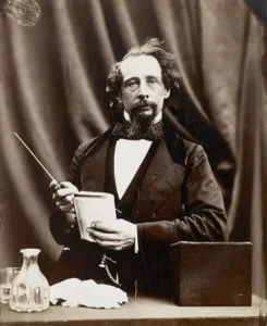 Charles_Dickens_by_Herbert_Watkins_29_April_1858 il primo per la lettura ad alta voce