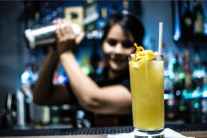 barista-e-cocktail-crying-cafe