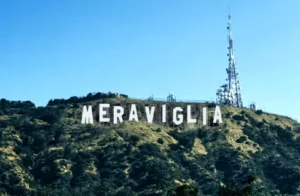 collina di hollywood con l scritta Meraviglia 