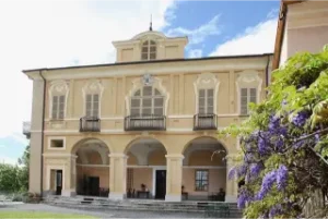 facciata del palazzo dei conti di Bricherasio 