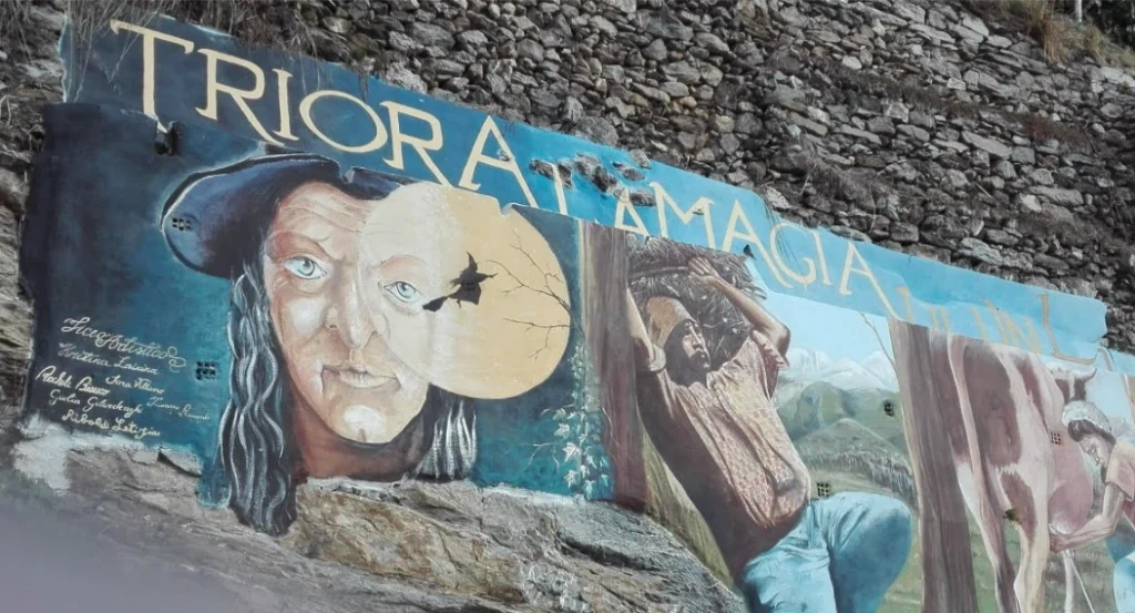 murales delle streghe su muro di Triora