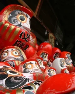 Bambole daruma nel tempio Daruma-ji, Takasaki, Giappone