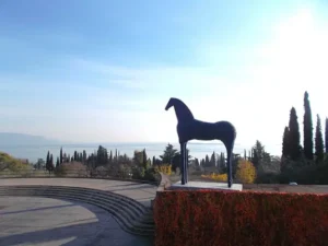 [[File:Gardone Riviera - Vittoriale degli italiani - 2024-09-09 11-42-06 001.JPG|Gardone_Riviera_-_Vittoriale_degli_italiani_-_2024-