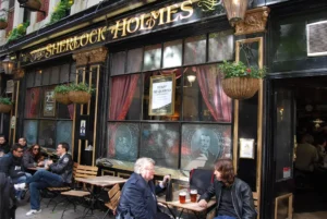 The Sherlock Holmes pub in London.jpg