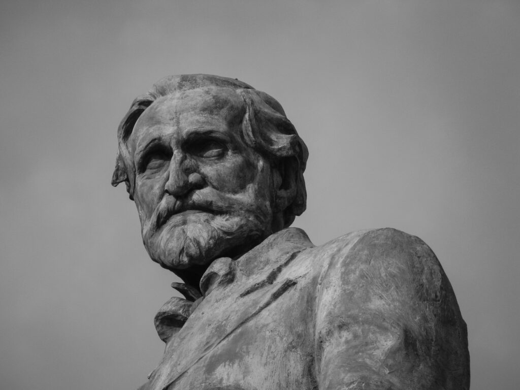 Statua di Giuseppe Verdi
