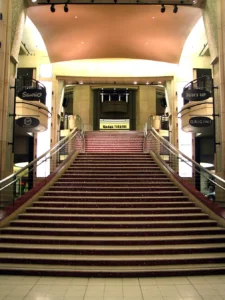 Scalinata del Dolby Theatre presso il quale si svolge la cerimonia dei Premi Oscar.