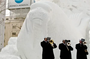 Banda che suona al Sapporo Snow festival