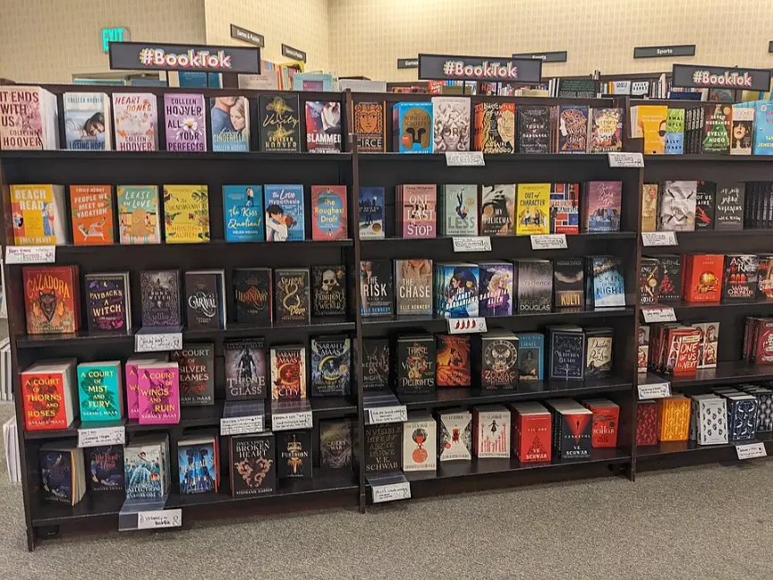 Booktok section, Barnes & Nobel, The Grove, Hollywood, Los Angeles, California, USA.jpg