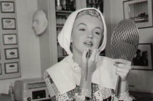 Immagine in primo piano di Marilyn Monroe.