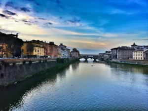 PROPOLI87 - Opera propria

L'Arno dal Ponte alle Grazie - Sullo sfondo Ponte Vecchio - Firenze