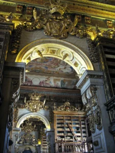 Biblioteca Joanina interni barocchi