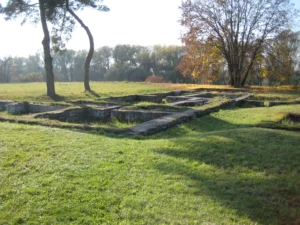 Rovine di una Mansio romana a Kastell Eining, noto anche con il nome latino di Castra Abusina