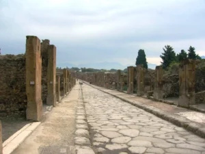 Pompei via dell'Abbondanza Di Mentnafunangann - Opera propria, CC BY-SA 3.0,