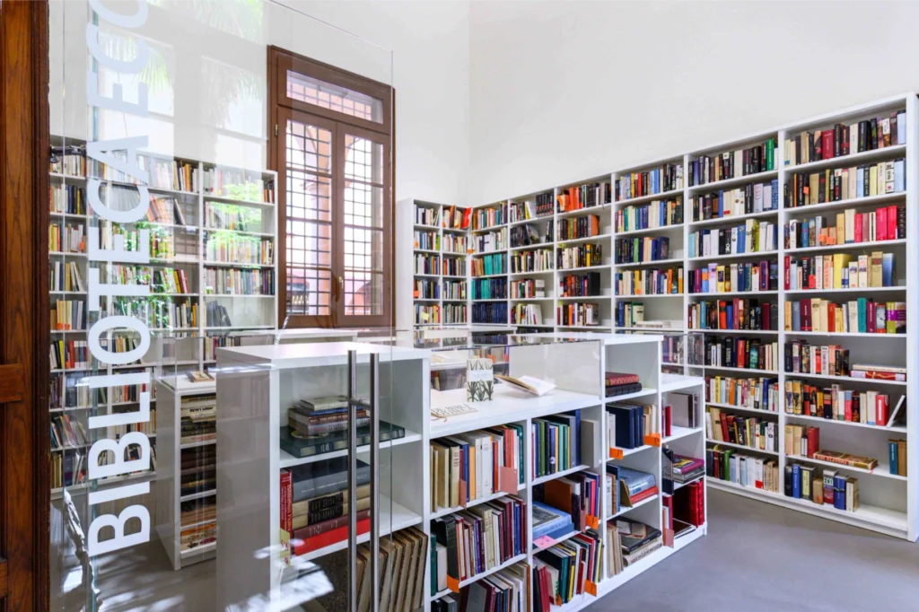 biblioteca Eco ingresso