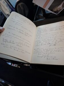 A Km 0 - La biblioteca che viaggia - Il Quaderno delle firme
