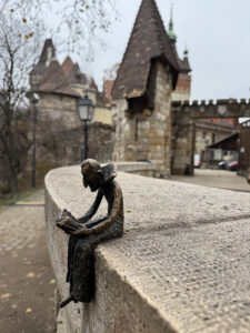 dracula statua di Mihály Kolodko