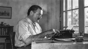 il libro scritto in prima persona hemingway ala macchina da scrivere