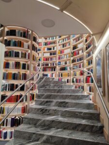 libreria MA Napoli interni